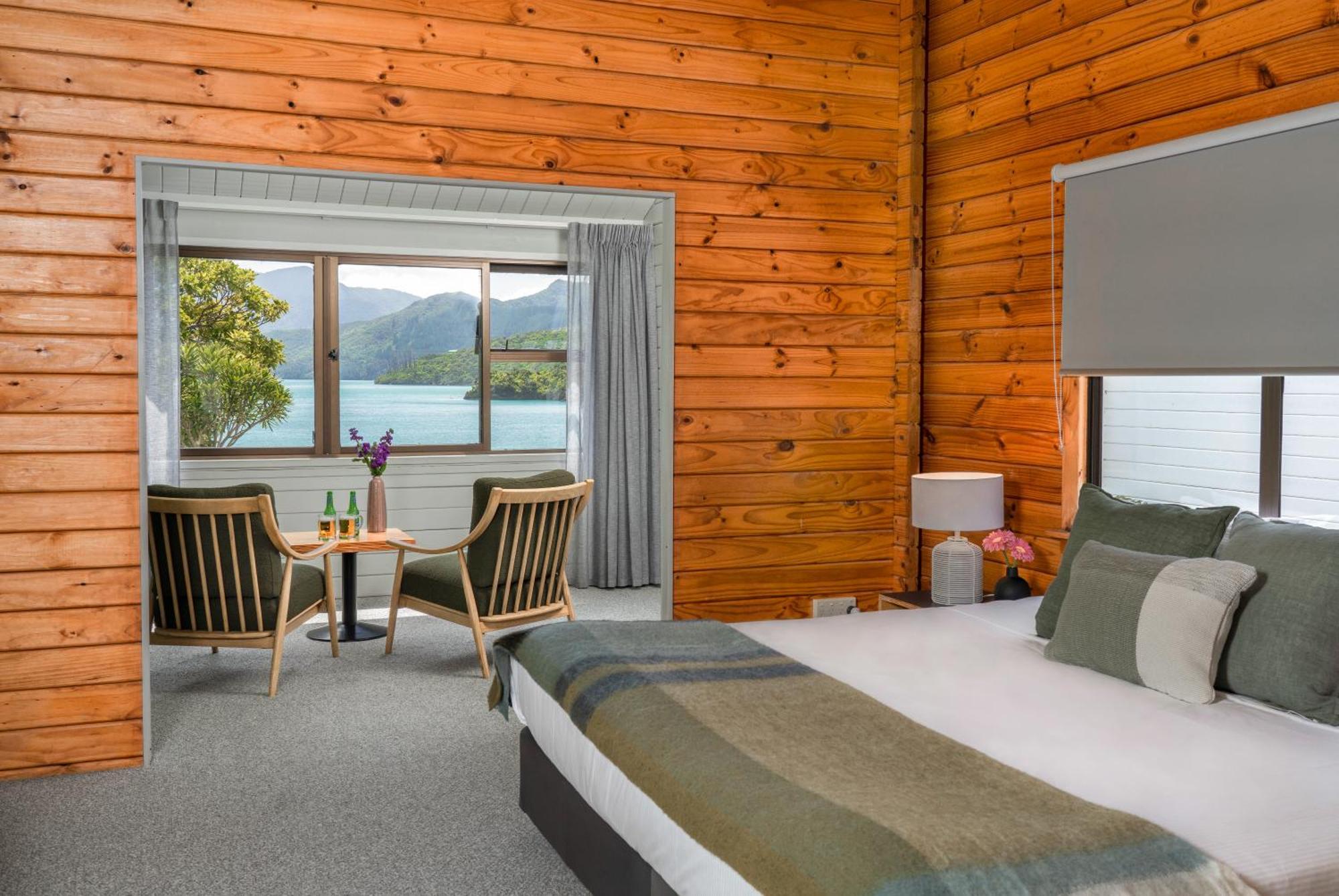 The Portage Resort Bagian luar foto