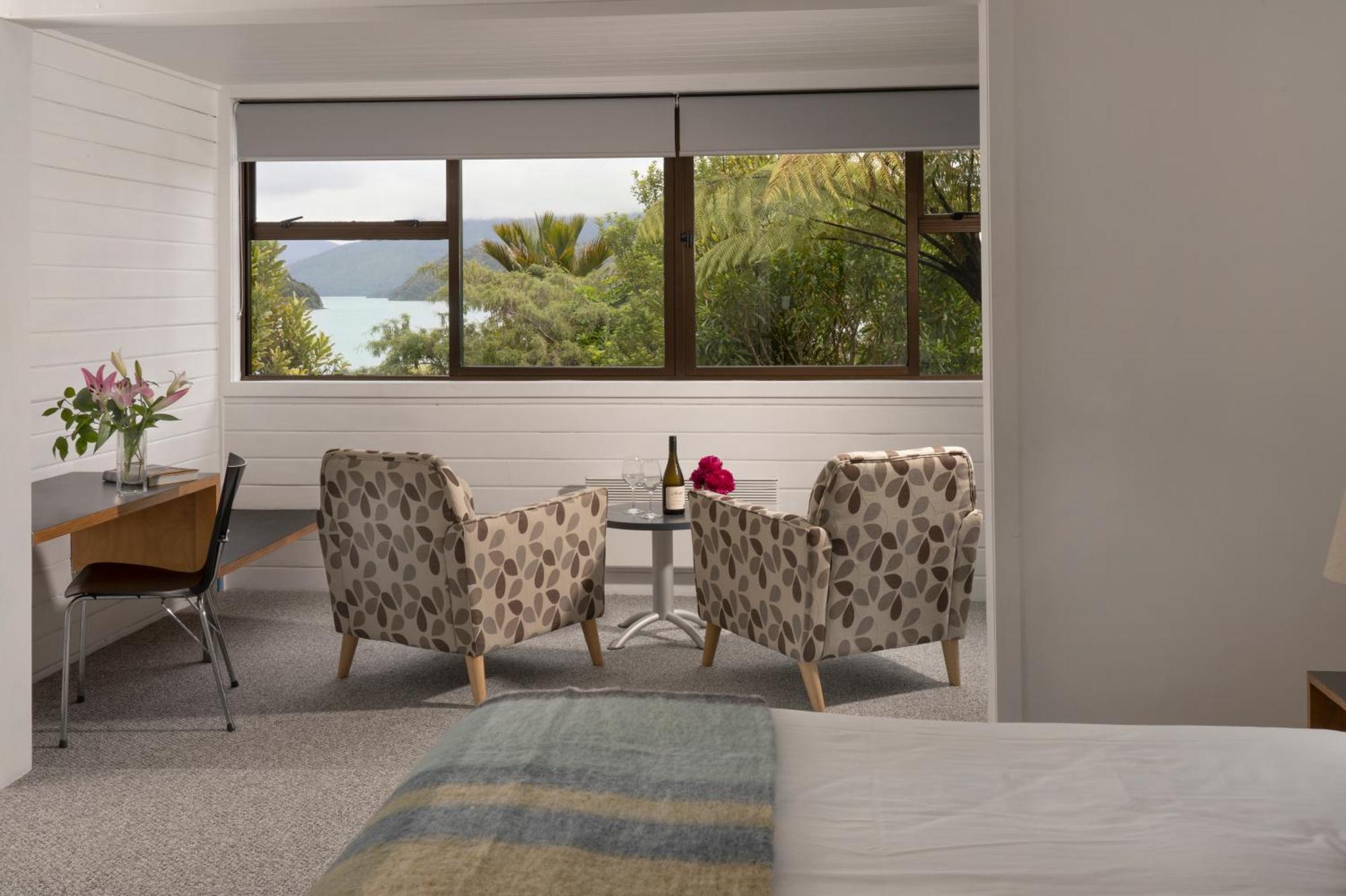 The Portage Resort Bagian luar foto